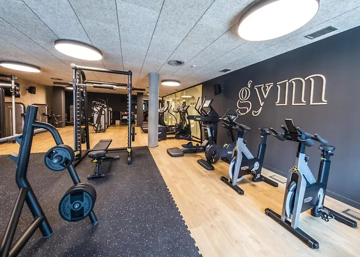 מלון Artiem Asturias 5*